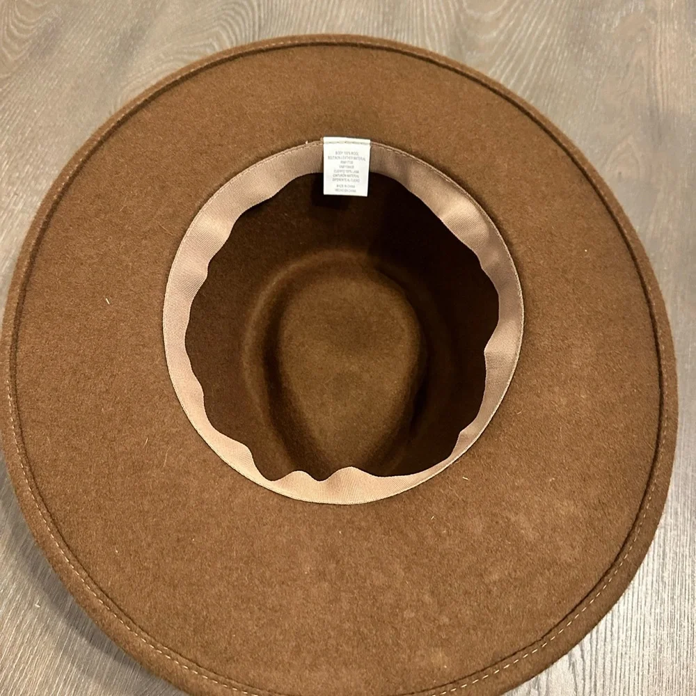Women’s Boutique‎ Fedora Brown Hat with Tan Belt - Picture 4 of 8